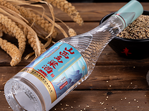 ɽ�����y�ϾƷ��ƘI�ɷ����޹�˾