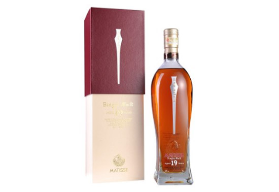 46��Ӣ��(gu��)�R�B��19���һ�����K���m��ʿ�ɾ�700ml�r(ji��)�񣬶����X��