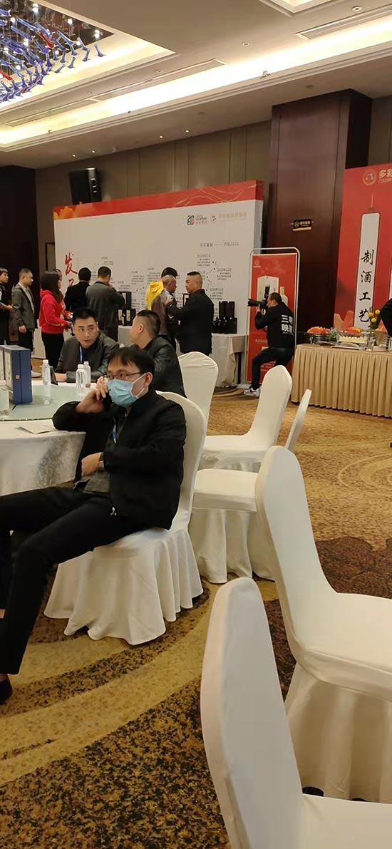 ����F�ݾ����ϵ��Ʒ�b�ƕ�