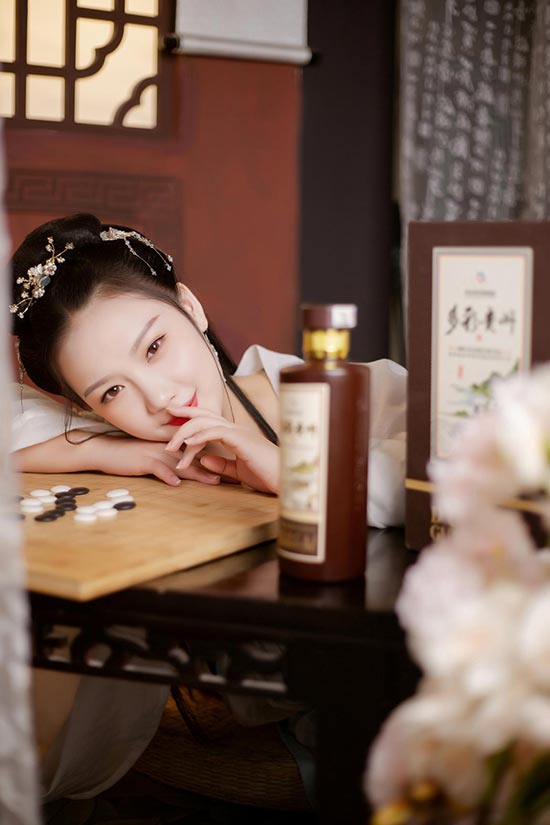 ����F�ݾ����ϵ��Ʒ�b�ƕ�