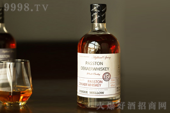 40����˹�D�Ͽ�17�K���m��ʿ��700ml�r�񣬶����X��